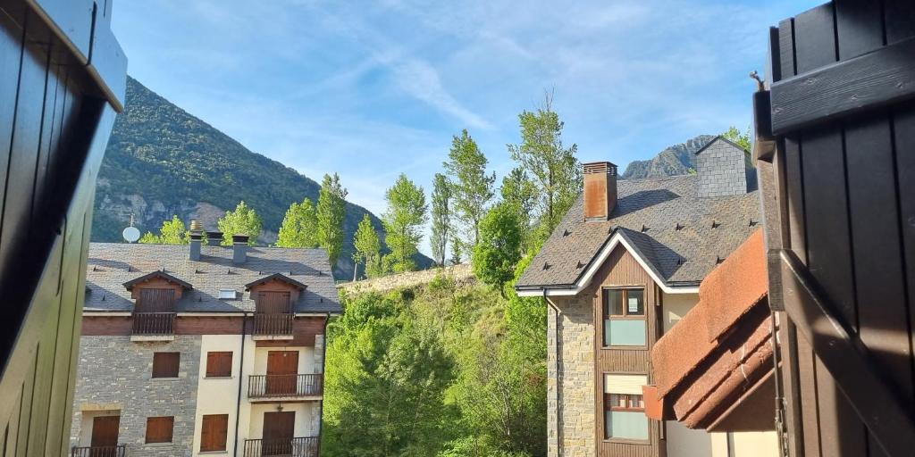 Nespecifikovaný výhled na hory nebo výhled na hory při pohledu z apartmánu