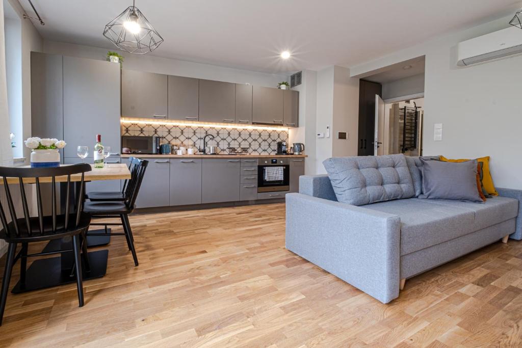 
One-Bedroom Apartment - No. 10
