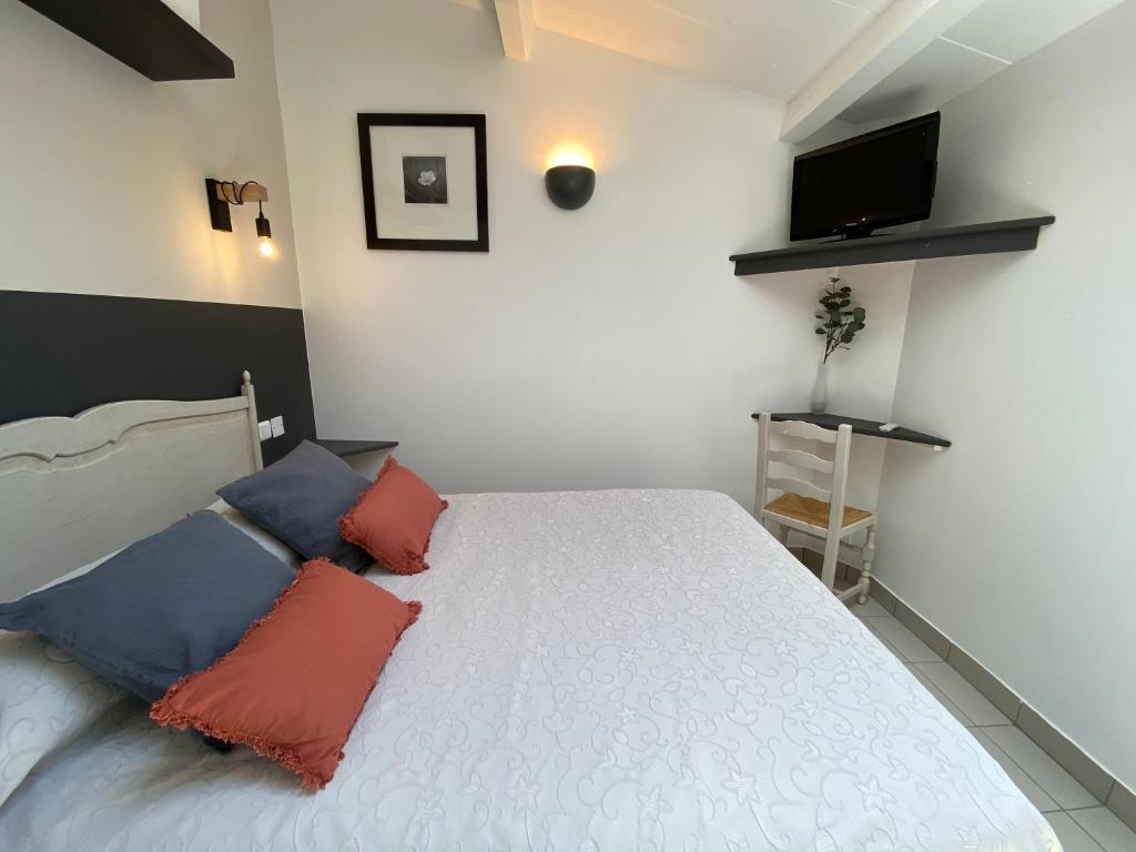 Auberge de la Tour de Brison - Quadruple Room