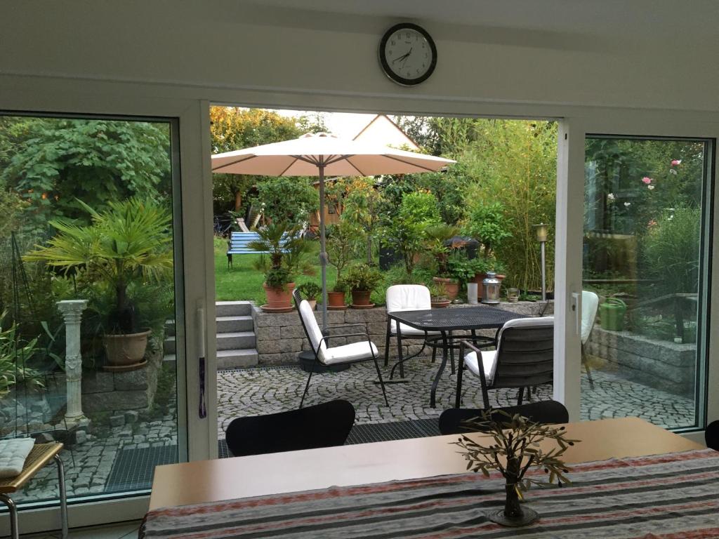 House at Frankfurt with garden, 15 minutes to the main station