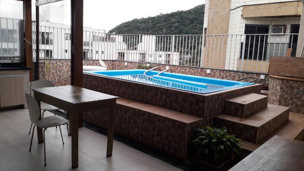  COBERTURA DUPLEX PISCINA PRIVATIVA GUARUJA