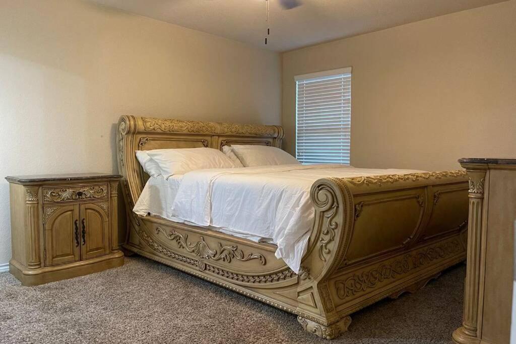 Cozy single family home - Housity