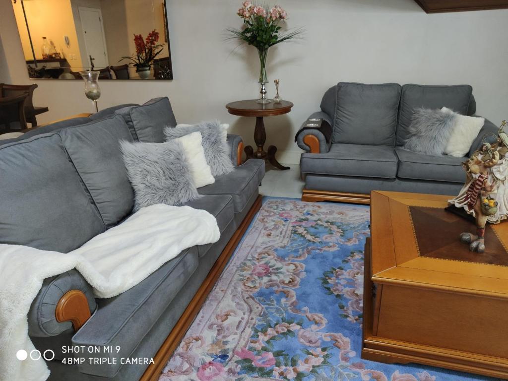  Ampla Cobertura no Centro de Gramado