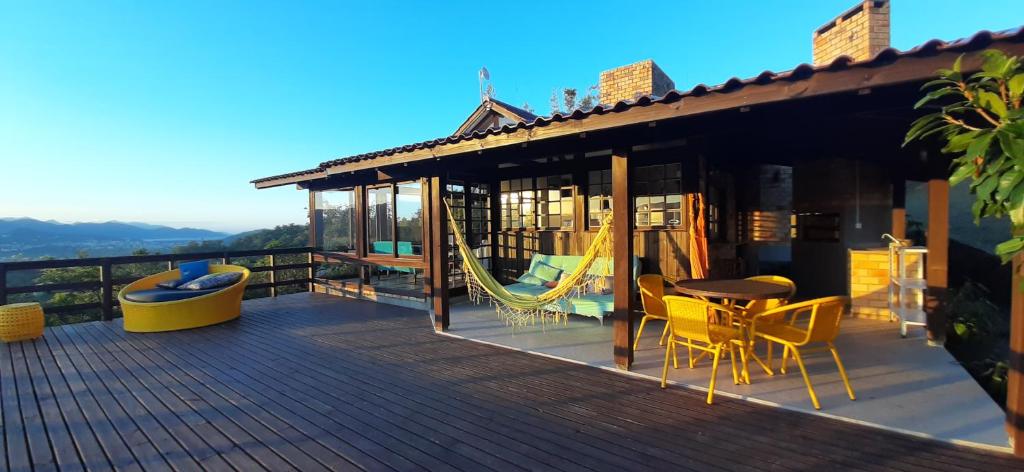  Casa com vista de cinema no morro da ferrugem