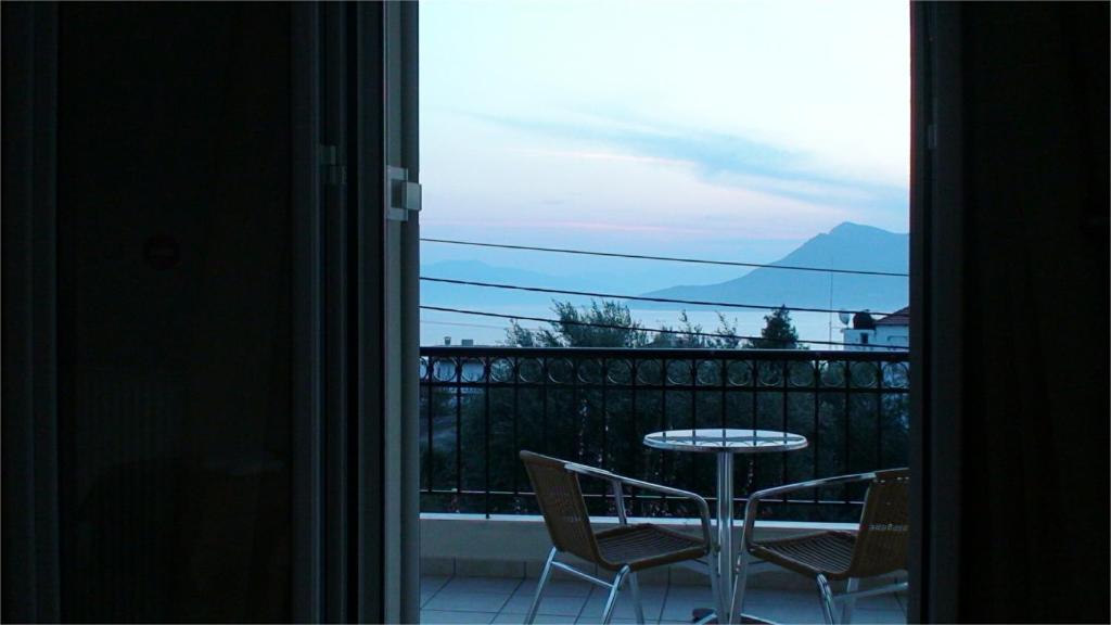 Studios Veneti - Studio With Sea View & Balcony