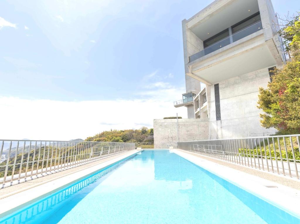 Bazén v ubytování TOTO Seawind Awaji nebo v jeho okolí
