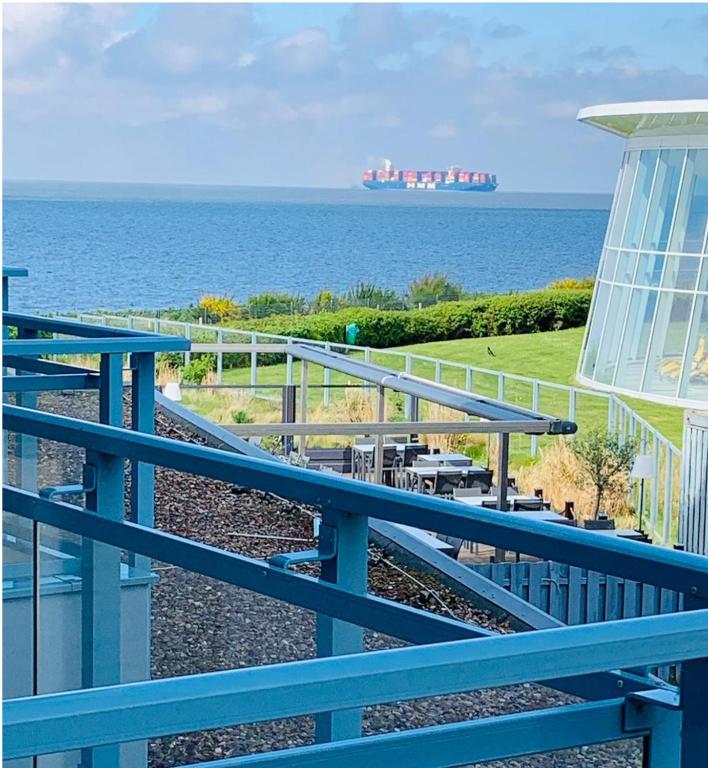 Duhnentraum Bestlage am Sandstrand, Balkon,Meerblick, Parkplatz, Aufzug, Wlan, Bettwäsche,Handtücher,Netflix uvm - Housity