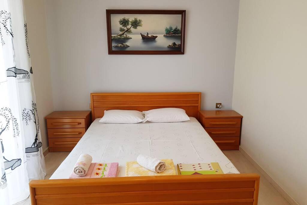 Posteľ alebo postele v izbe v ubytovaní Dora's Place