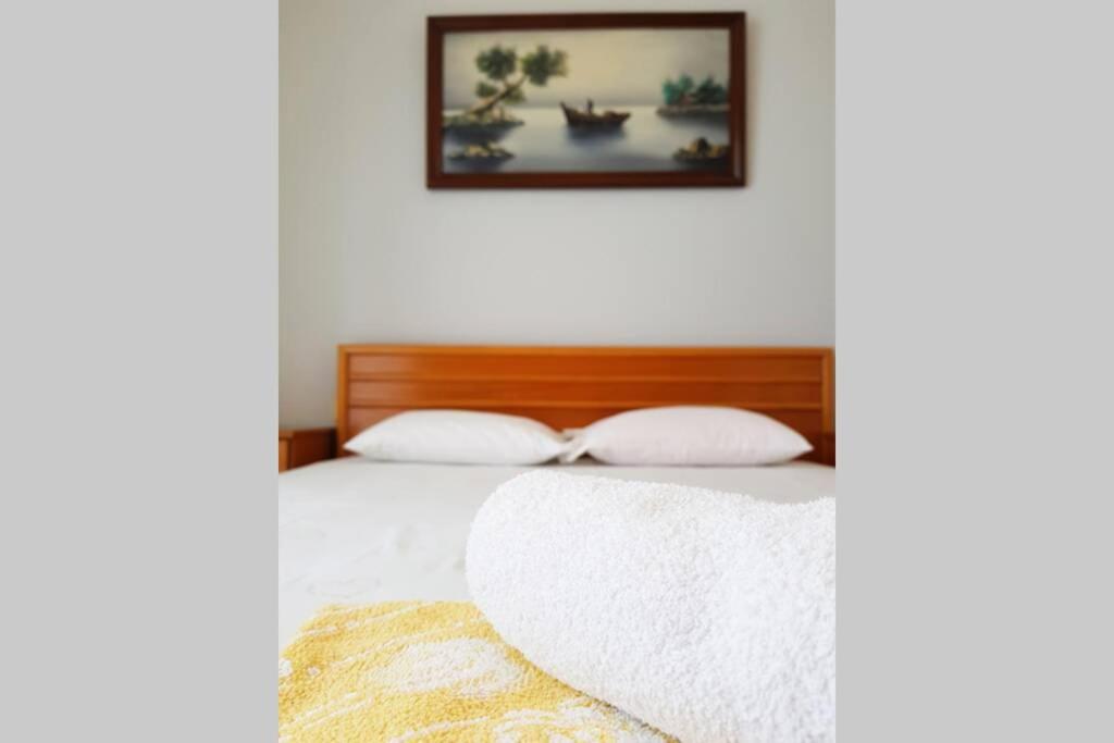 Posteľ alebo postele v izbe v ubytovaní Dora's Place