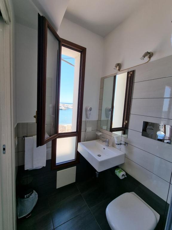 Hotel Aliai - Habitación Doble De Lujo Con Vista Al Mar: Anexo