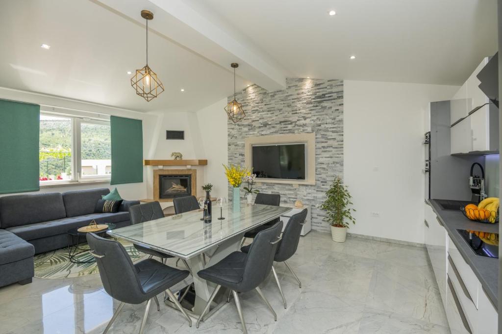 TV a/nebo společenská místnost v ubytování Holiday Home Maslina