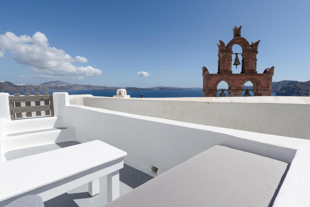Astrea Suites Notus Dome House