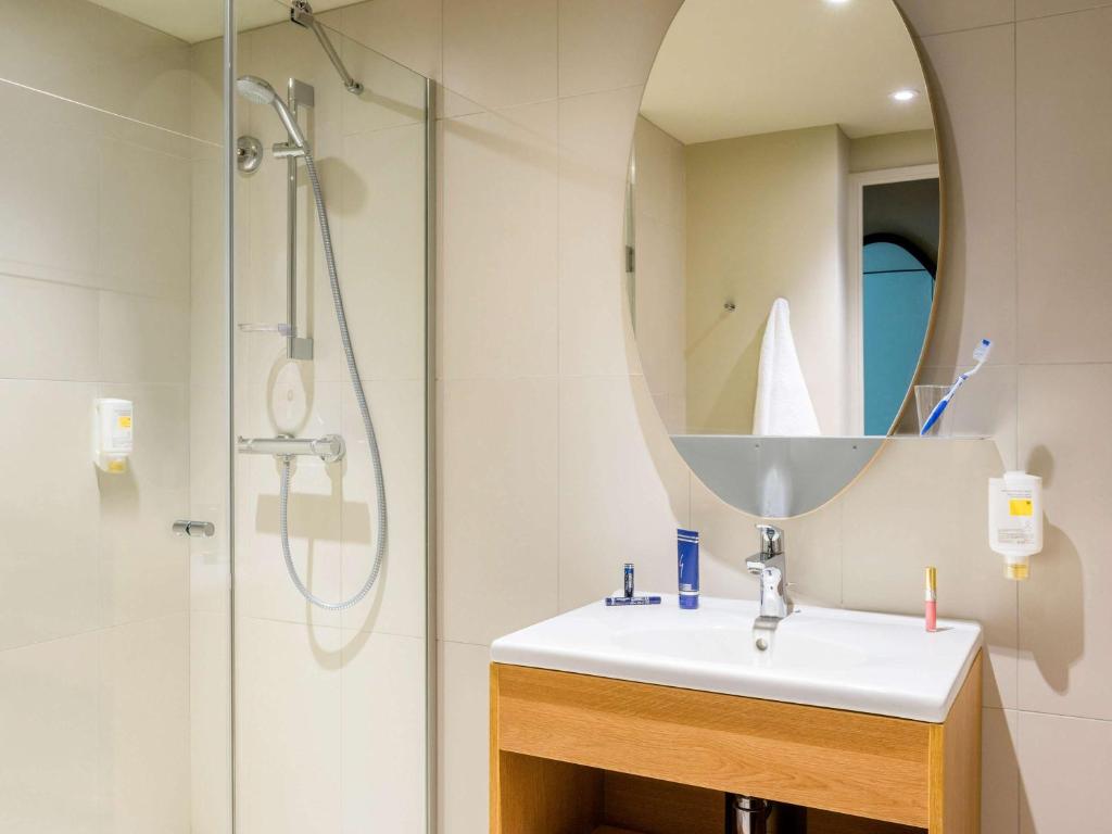 Koupelna v ubytování Aparthotel Adagio Access La Défense Puteaux