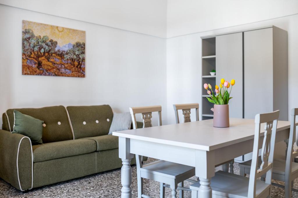 Posezení v ubytování IL GIARDINO DEL MANDARINO HOUSE