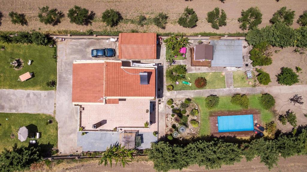 Basen w obiekcie Laylande House lub w pobliżu