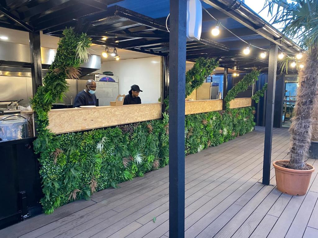 Snoozebox Olympic Park - Resim 18