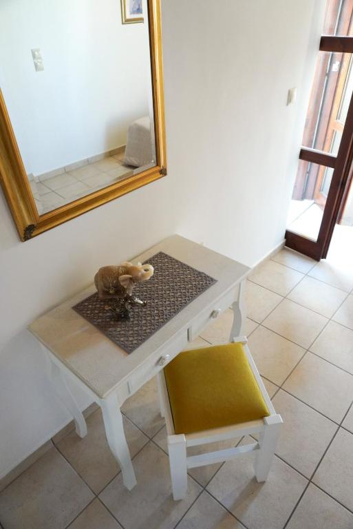 A seating area at Agapi Holiday Home