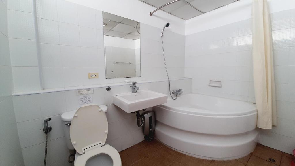 City Plaza Nana Hotel - Resim 9