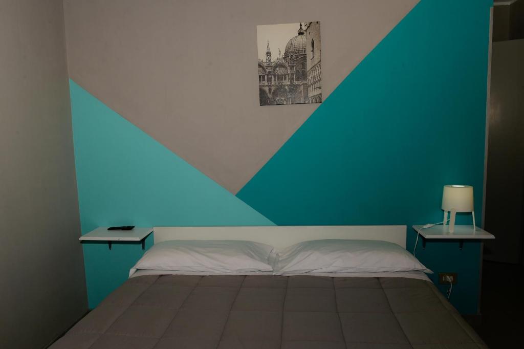Ostello Verbania - Chambre Double Avec Salle De Bains Privative
