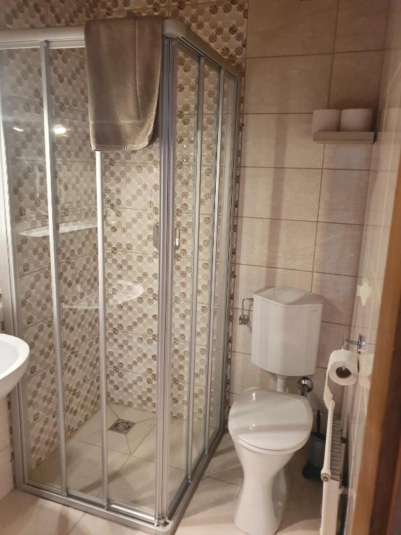 Kúpeľňa v ubytovaní Gasthaus Blunzenwirt