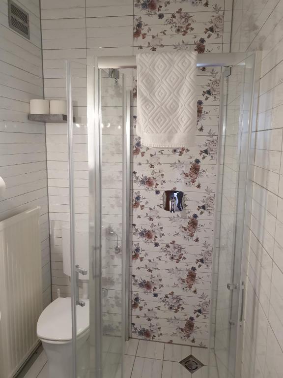 Kúpeľňa v ubytovaní Gasthaus Blunzenwirt