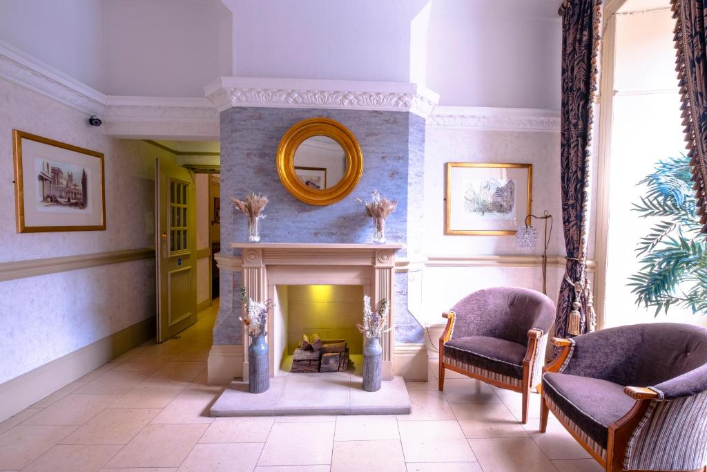 Royal Hotel photo