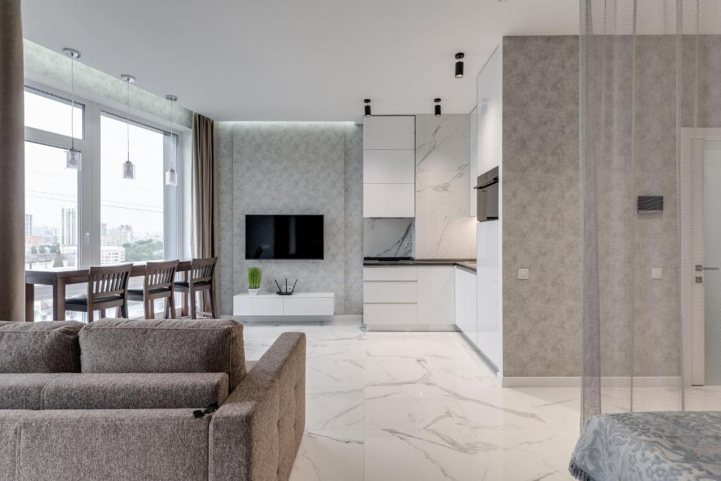 Luxurious Apartment with panoramic view in the historic center of Kyiv фото 3