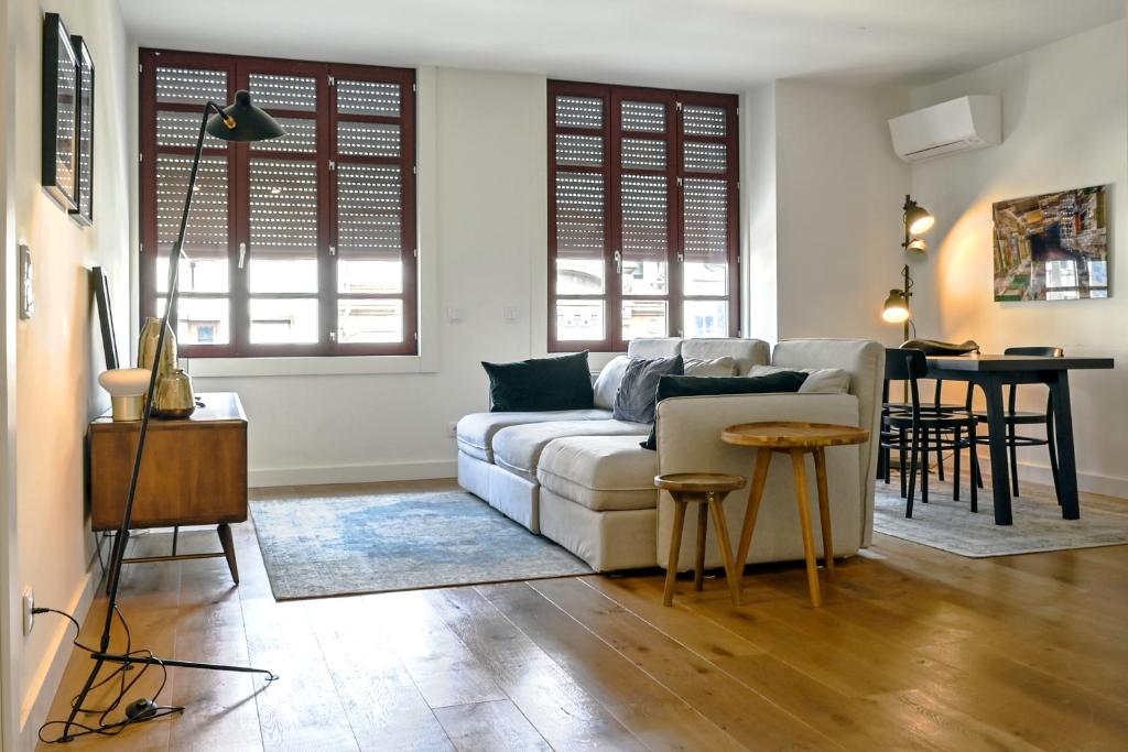 Oporto Chic&Cozy - Batalha II - Superior Apartment