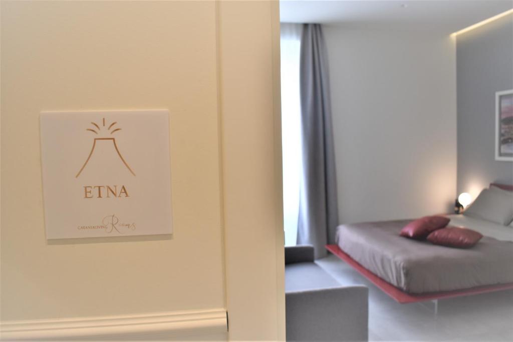 CATANIA LIVING ROOMS - 1