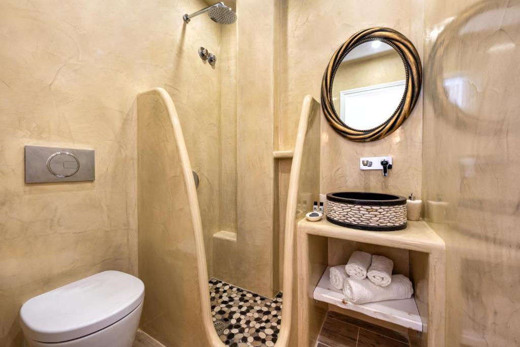 Vina's Place City Center Santorini photo 2