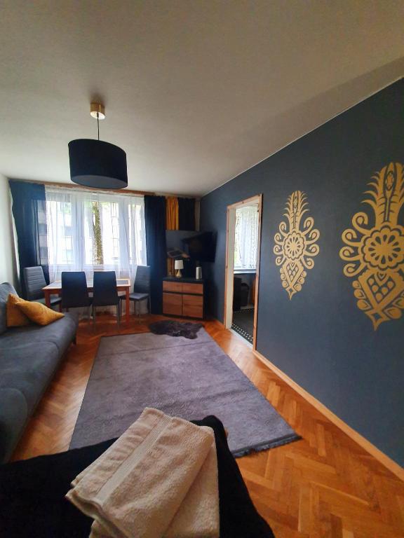 Posedenie v ubytovaní Apartament IZBA W CENTRUM