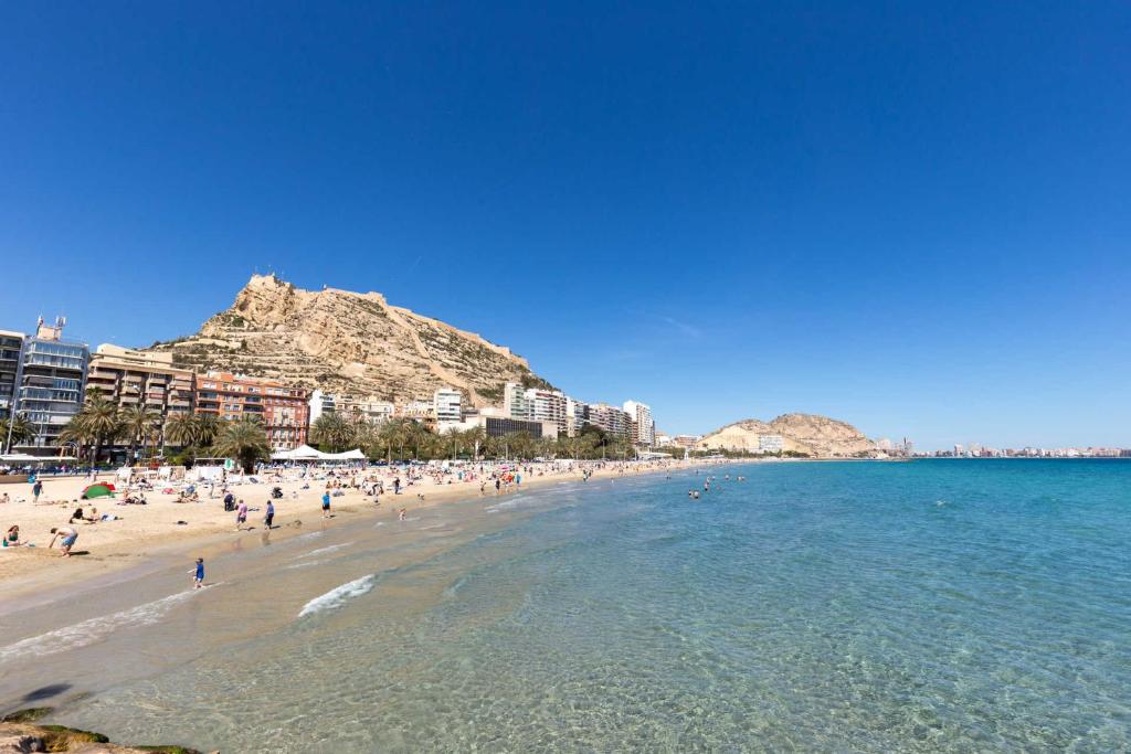 POSTIGUET BEACH, Alicante – Prețuri actualizate 2022