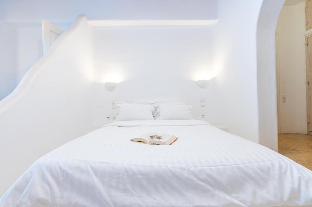 Posteľ alebo postele v izbe v ubytovaní Golden Sunset Villas