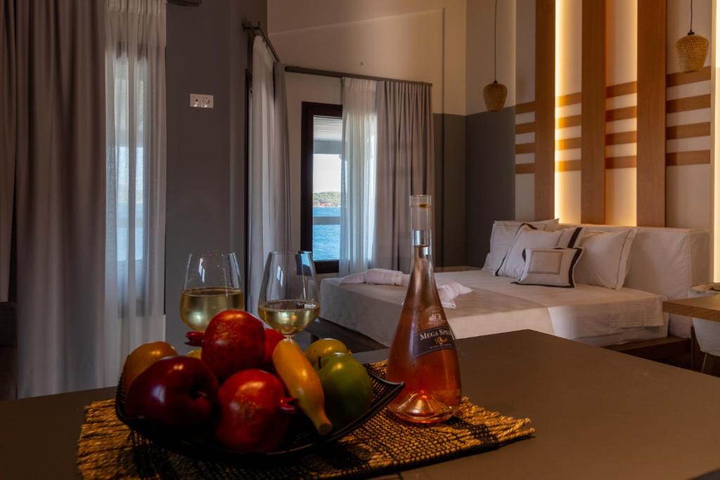 Posezení v ubytování Trizonia Bay Hotel