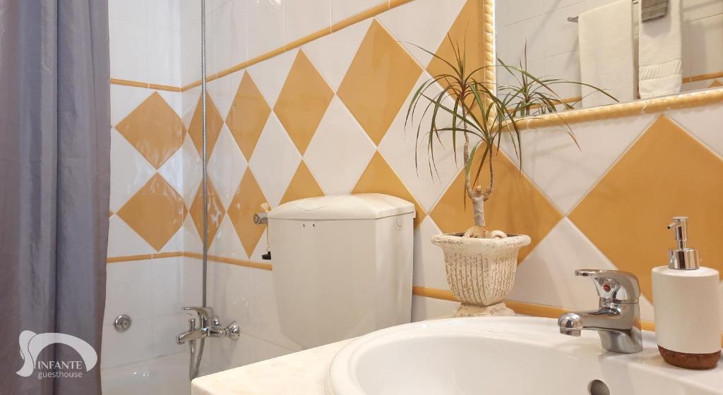 Infante Guesthouse - 4