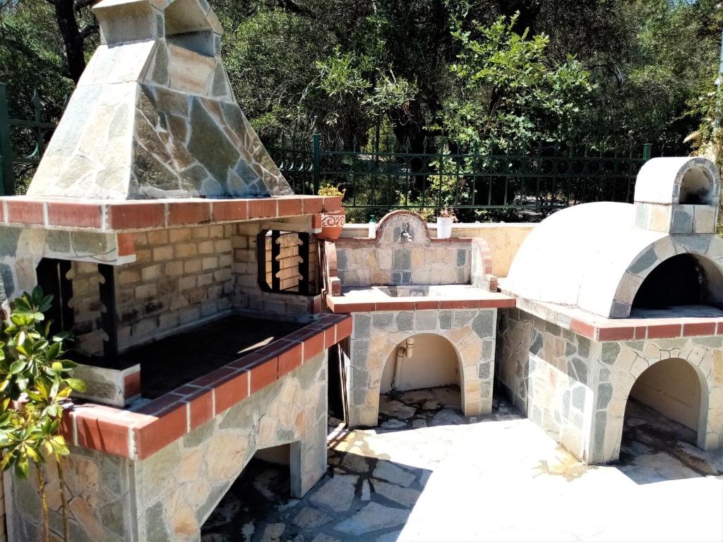 Fotografie z fotogalerie ubytování Lemoni Corfu House v destinaci Achílleion