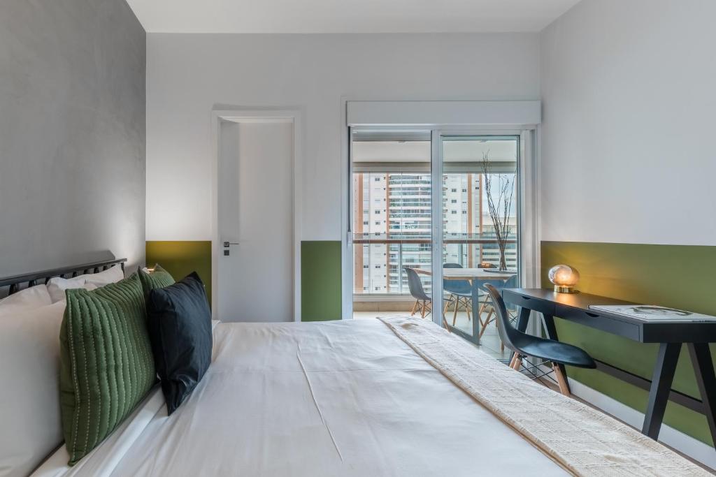  Apartamento em ótima localização - Vila Olímpia