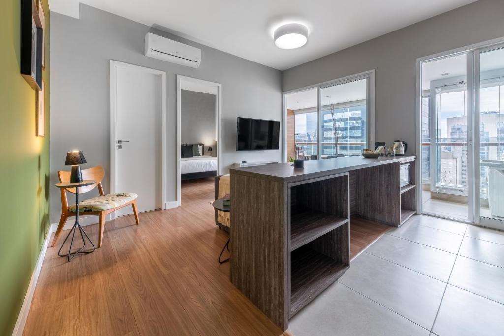  Apartamento em ótima localização - Vila Olímpia