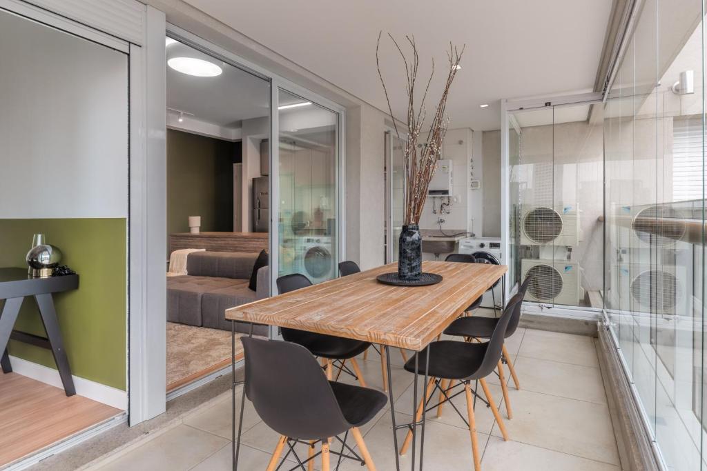  Apartamento em ótima localização - Vila Olímpia