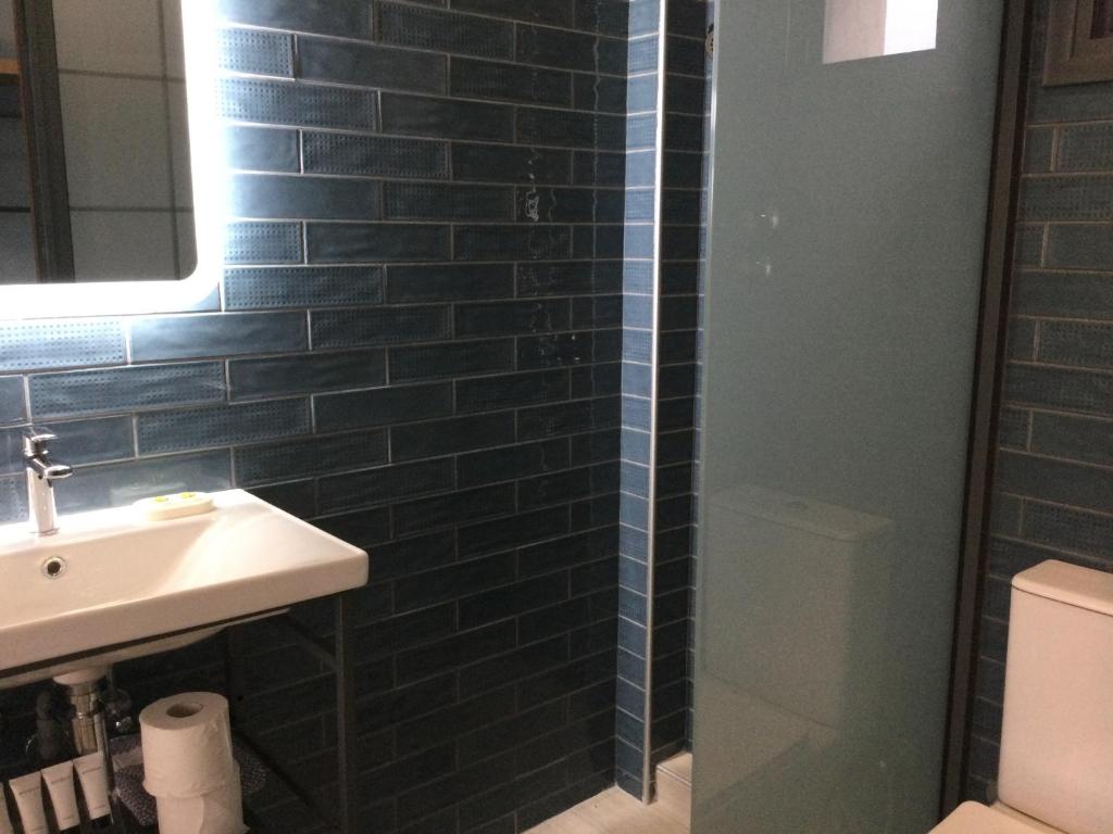 Hotel Sweet Home - 16