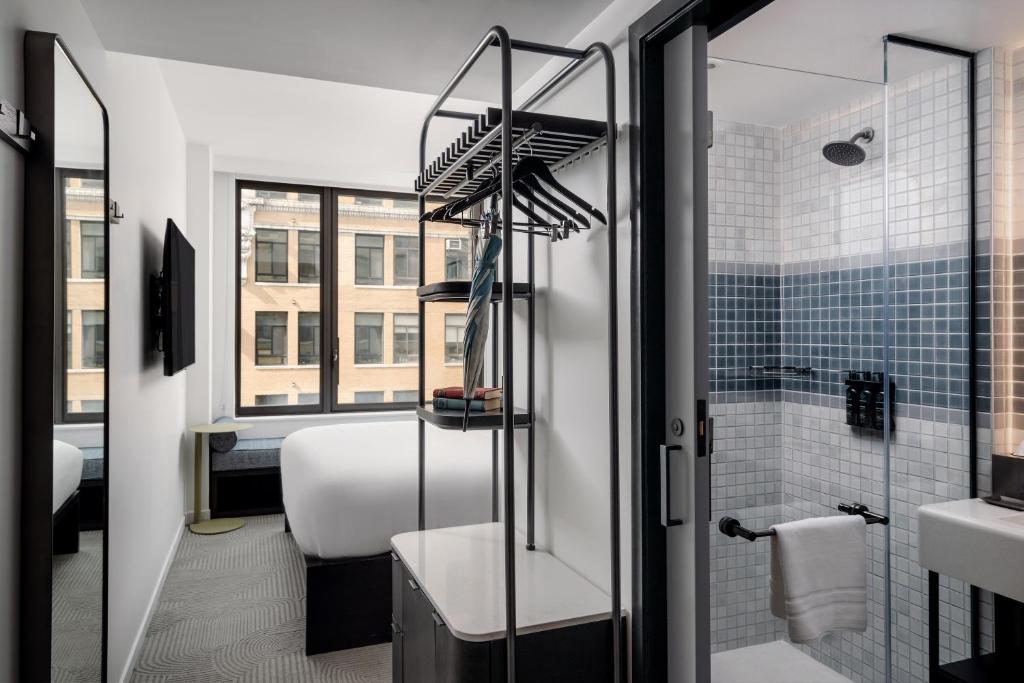 Planning a trip to New York for FIFA World Cup 2026? This ultimate men’s packing list covers everything you need for NYC match days, MetLife Stadium, summer outfits, comfortable walking shoes, travel essentials, carry-on packing tips, fan gear, and stylish men’s travel outfits. Perfect for World Cup travel planning, NYC travel tips, football fan trips, stadium outfits, and New York summer vacation inspiration. Planning a trip to New York for FIFA World Cup 2026? This ultimate men’s packing list covers everything you need for NYC match days, MetLife Stadium, summer outfits, comfortable walking shoes, travel essentials, carry-on packing tips, fan gear, and stylish men’s travel outfits. Perfect for World Cup travel planning, NYC travel tips, football fan trips, stadium outfits, and New York summer vacation inspiration.