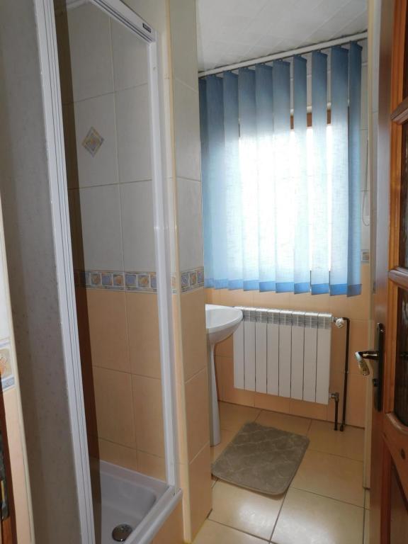 Kúpeľňa v ubytovaní Pokoje Gościnne Monika
