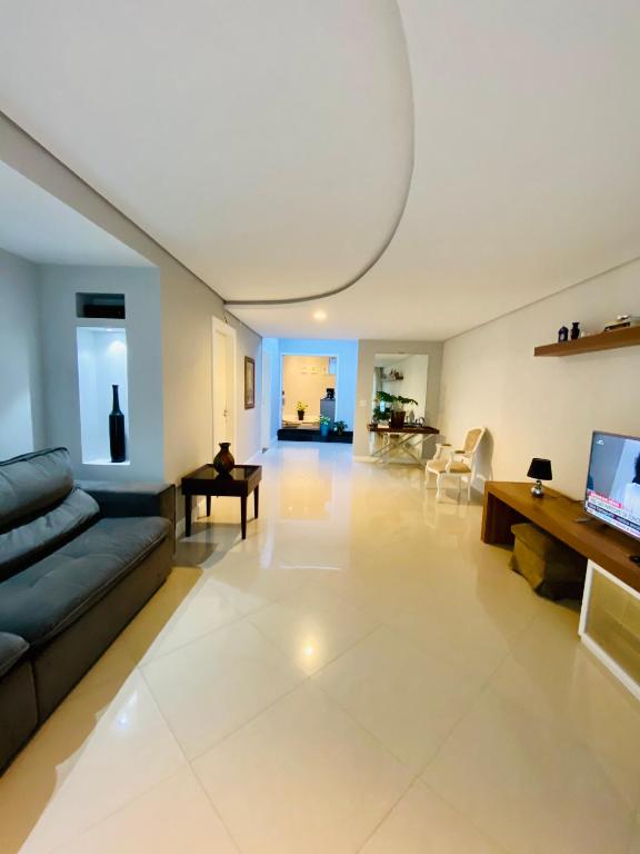  Bela casa com piscina aquecida e coberta e jacuzzi