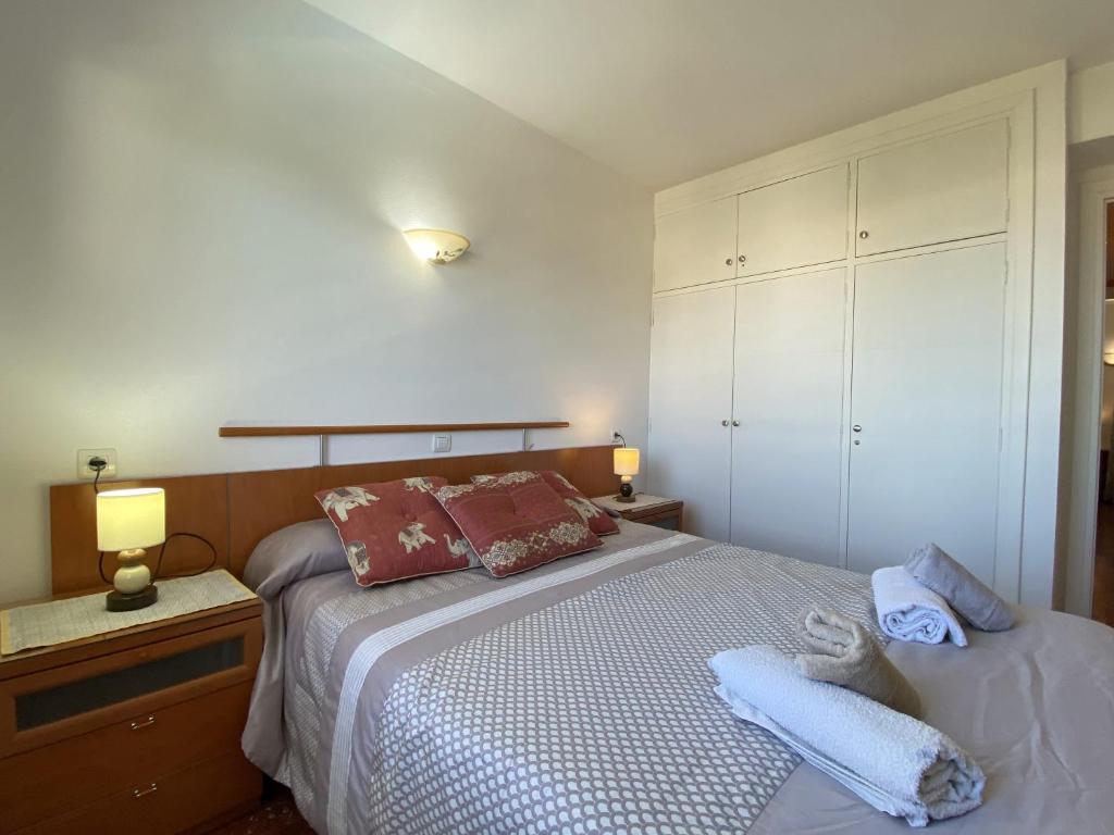Posteľ alebo postele v izbe v ubytovaní Acapulco 16 Apartments Casasol