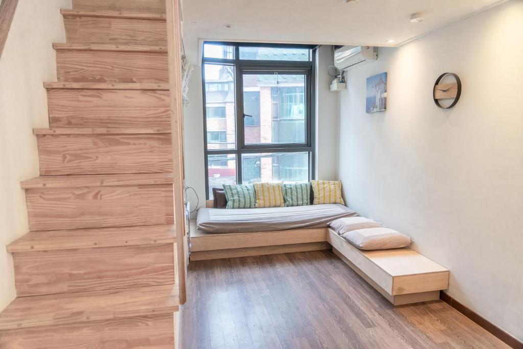 Myeongdong Artmonstay - Camera Familiare Deluxe Su Due Livelli