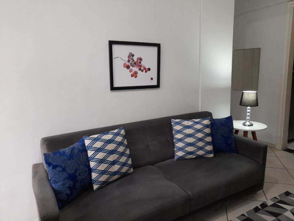  APARTAMENTO EM SANTOS EM FRENTE A PRAIA