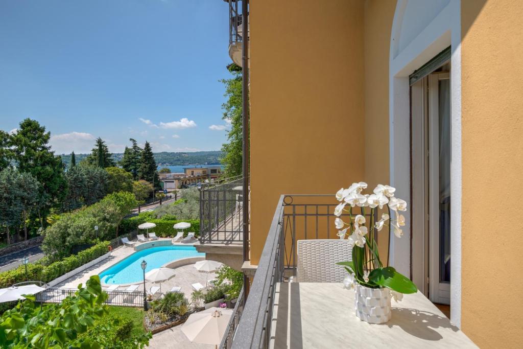 Bazén v ubytování Hotel Galeazzi nebo v jeho okolí