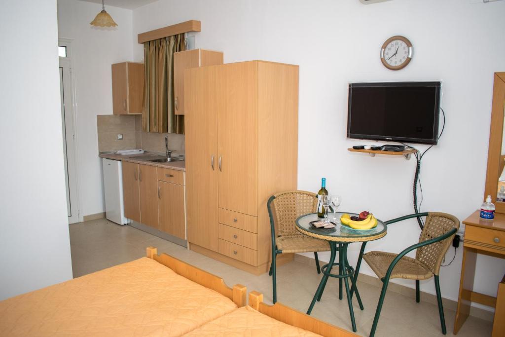 Kuchyň nebo kuchyňský kout v ubytování Red Hibiscus Stegna