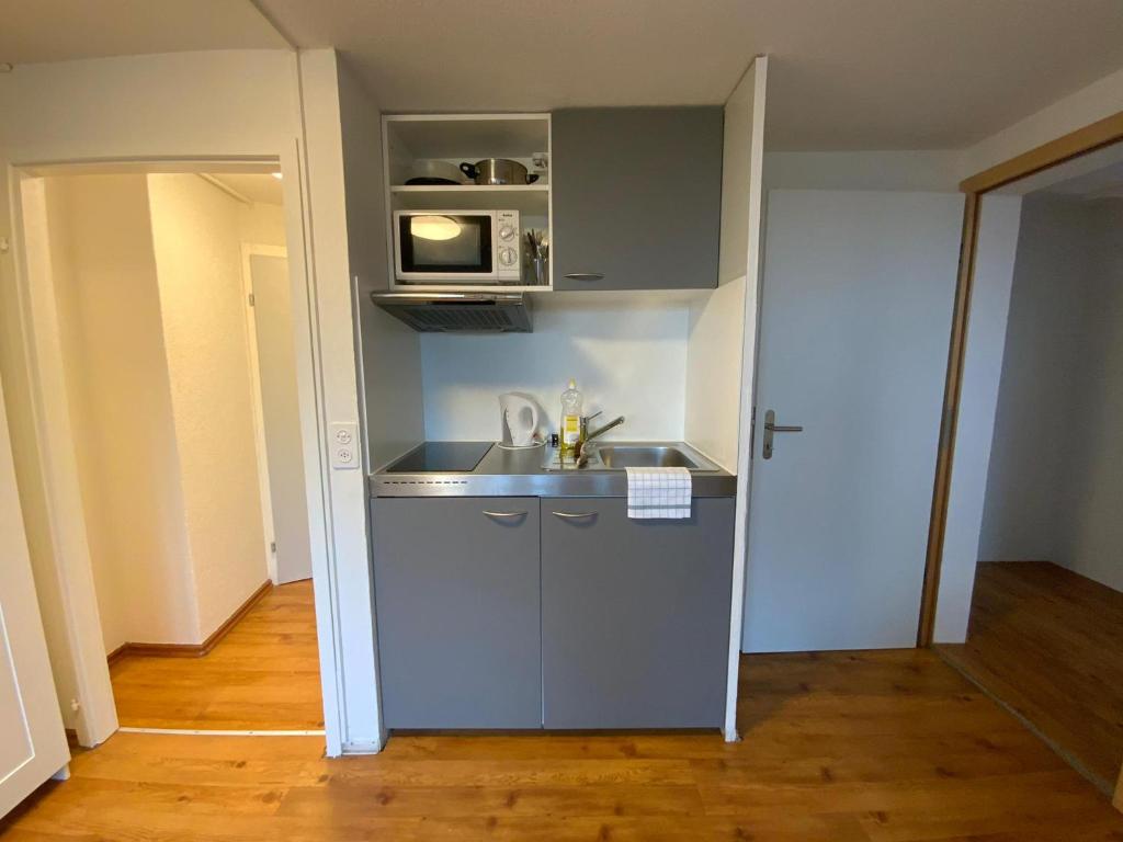 Swiss Star California - Self Check-In - One-Bedroom Apartment
