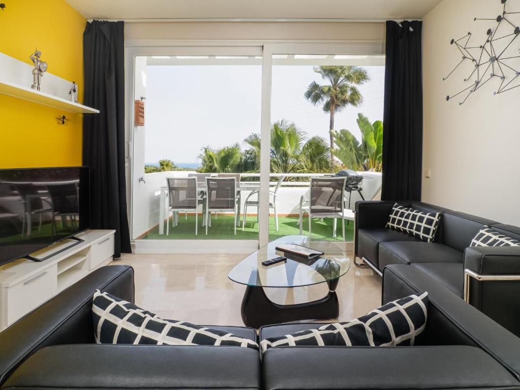 Posezení v ubytování 2278-Modern apt in the Alcazaba Lagoon